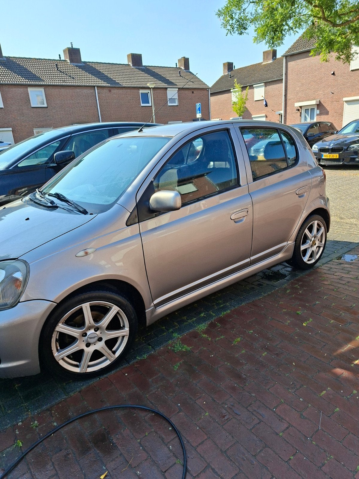 Toyota Yaris 1.5 16V Vvti 5DR T Sport 2002 Grijs, Auto's, Toyota, Particulier, Yaris, Benzine, D, Hatchback, Handgeschakeld, Geïmporteerd