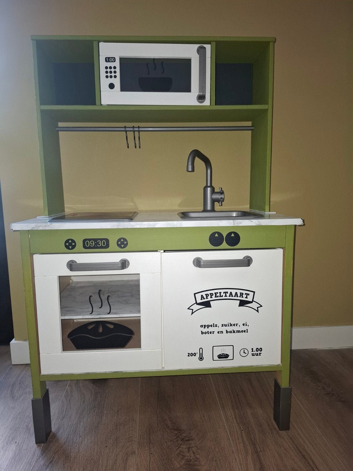 Houten ikea speelkeuken met accessoires, Ophalen, Gebruikt