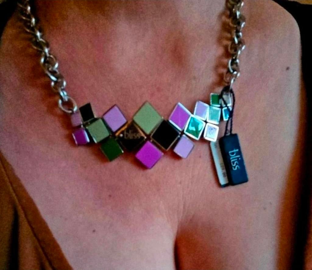 Bliss Ketting met Gekleurde Vierkante Hangers, Sieraden, Tassen en Uiterlijk, Kettingen, Nieuw, Overige materialen, Overige kleuren