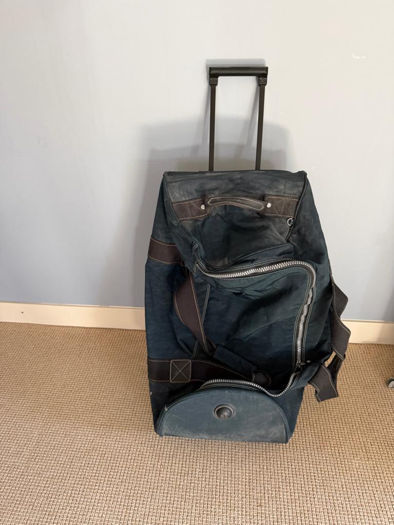 Kipling reistas met wieltjes en uitschuifbare handgreep, 30 cm of meer, Gebruikt, Blauw, Ophalen of Verzenden