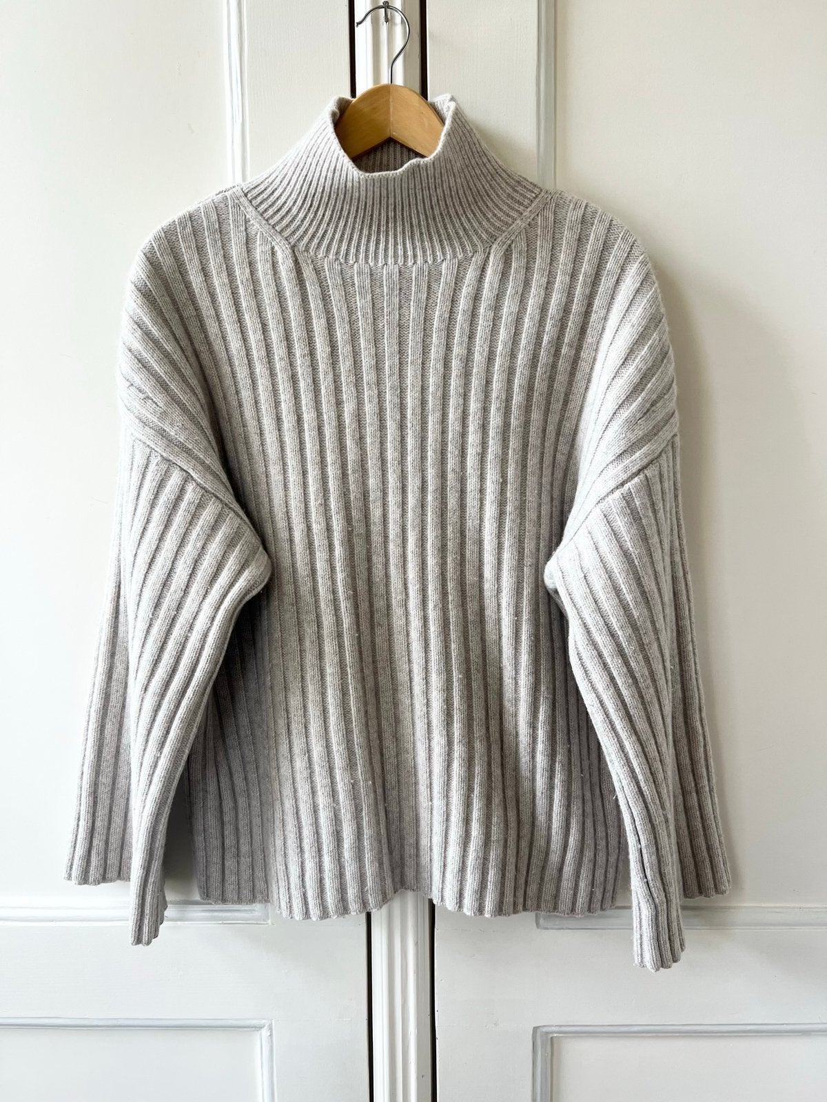H&M Ribgebreide coltrui van 100% wol, maat S, Kleding | Dames, Truien en Vesten, Ophalen of Verzenden, Zo goed als nieuw, Maat 36 (S)