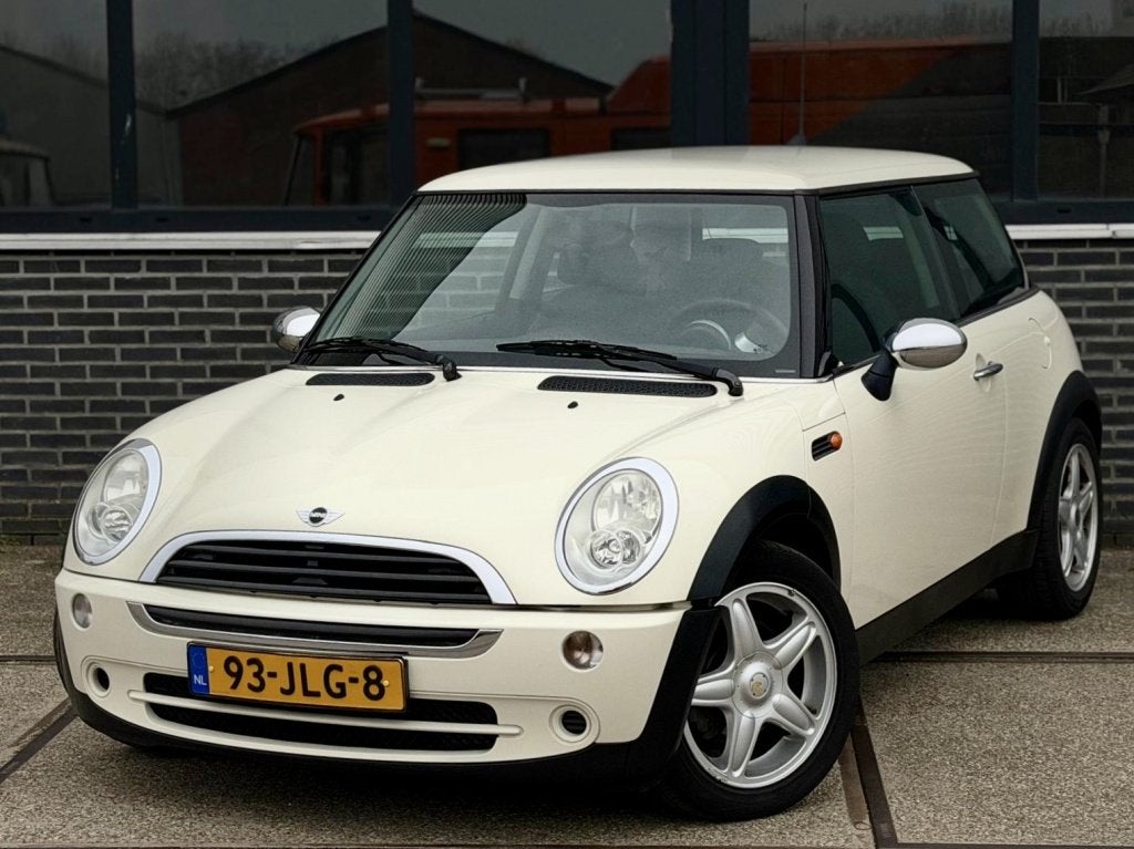 MINI Mini 1.6 One |Airco |Nieuwe APK |Stuurbkr |NAP, Auto's, Voorwielaandrijving, Gebruikt, 4 cilinders, 4 stoelen