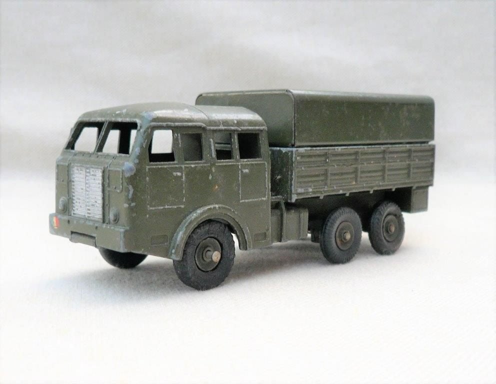 Dinky France 80D 818 Berliet tous terrains legertruck 1/50., Antiek en Kunst, Ophalen of Verzenden