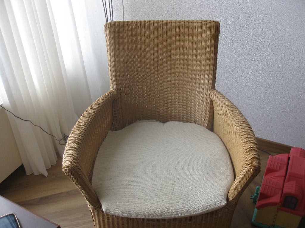 Vier Lloyd Loom eetkamerstoelen., Huis en Inrichting, Stoelen, Ophalen, Gebruikt, Bruin, Riet of Rotan