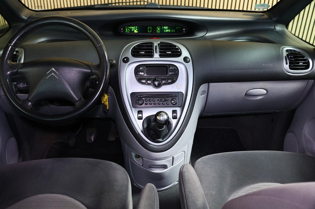 Citroën Xsara Picasso 1.8i-16V Image CRUISE CLIMA NWE APK, Auto's, Citroën, Zwart, 4 cilinders, 1749 cc, 116 pk