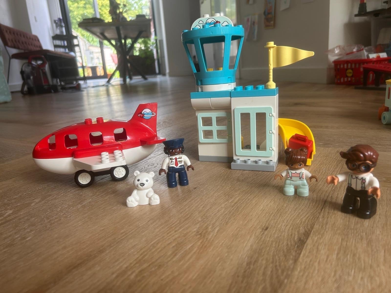 LEGO Duplo Vliegveld met vliegtuig en figuren, Ophalen, Gebruikt, Overige merken