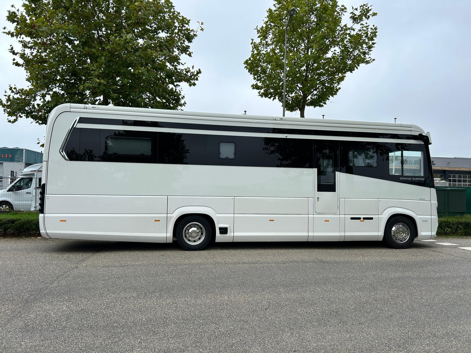 Morelo GRAND EMPIRE 110 GSO Slide Out (bj 2021), Caravans en Kamperen, Galliersweg 39
5349AT  OSS, NL, Diesel, Mark@niesmannbischoff.nl