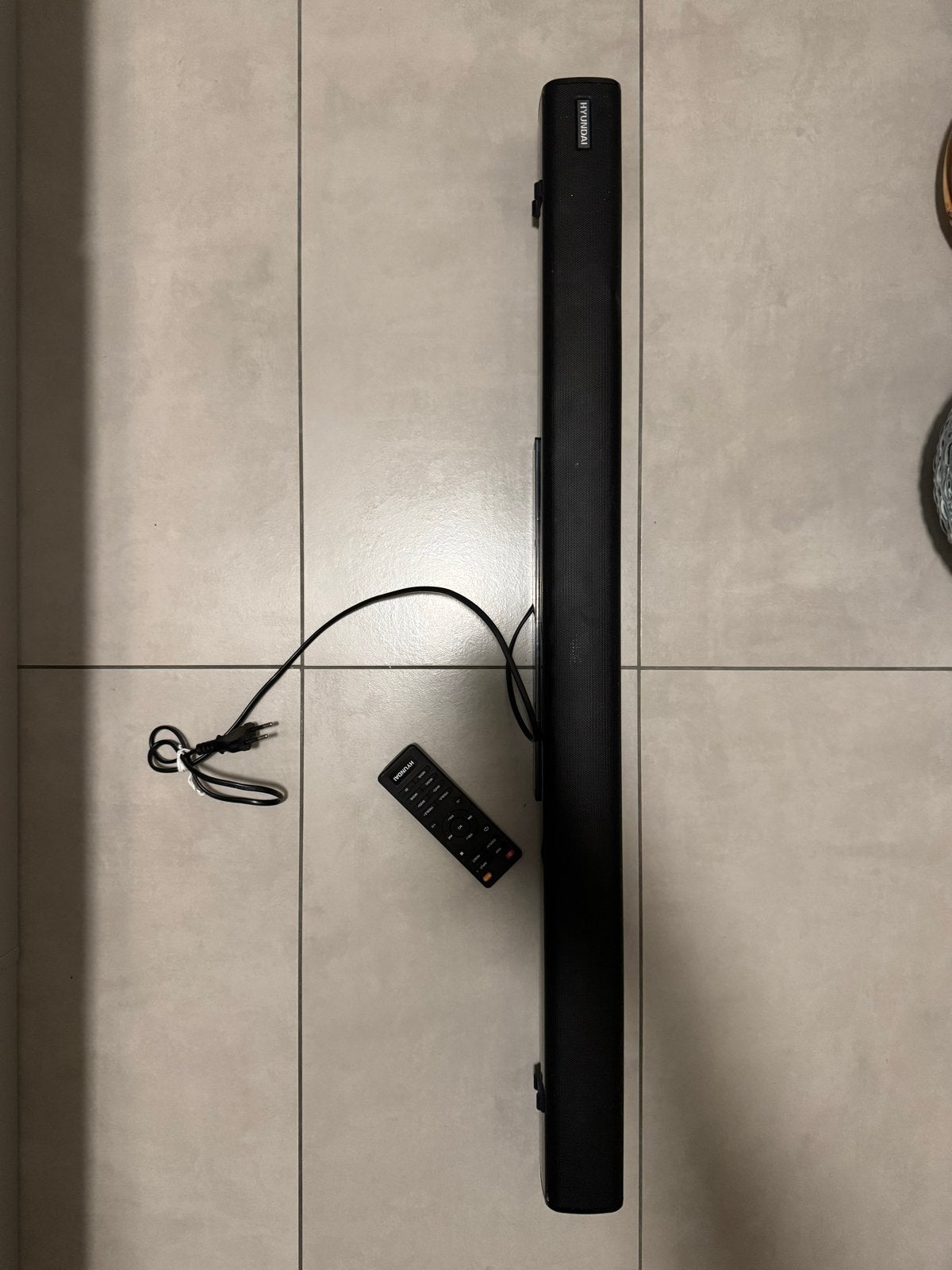 Hyundai Soundbar met afstandsbediening, Audio, Tv en Foto, Ophalen, Zo goed als nieuw
