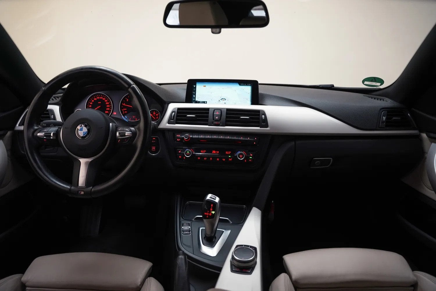 Foto 4 van BMW 4 Serie Gran Coupe 418i High Executive Aut. [ Sportstoel