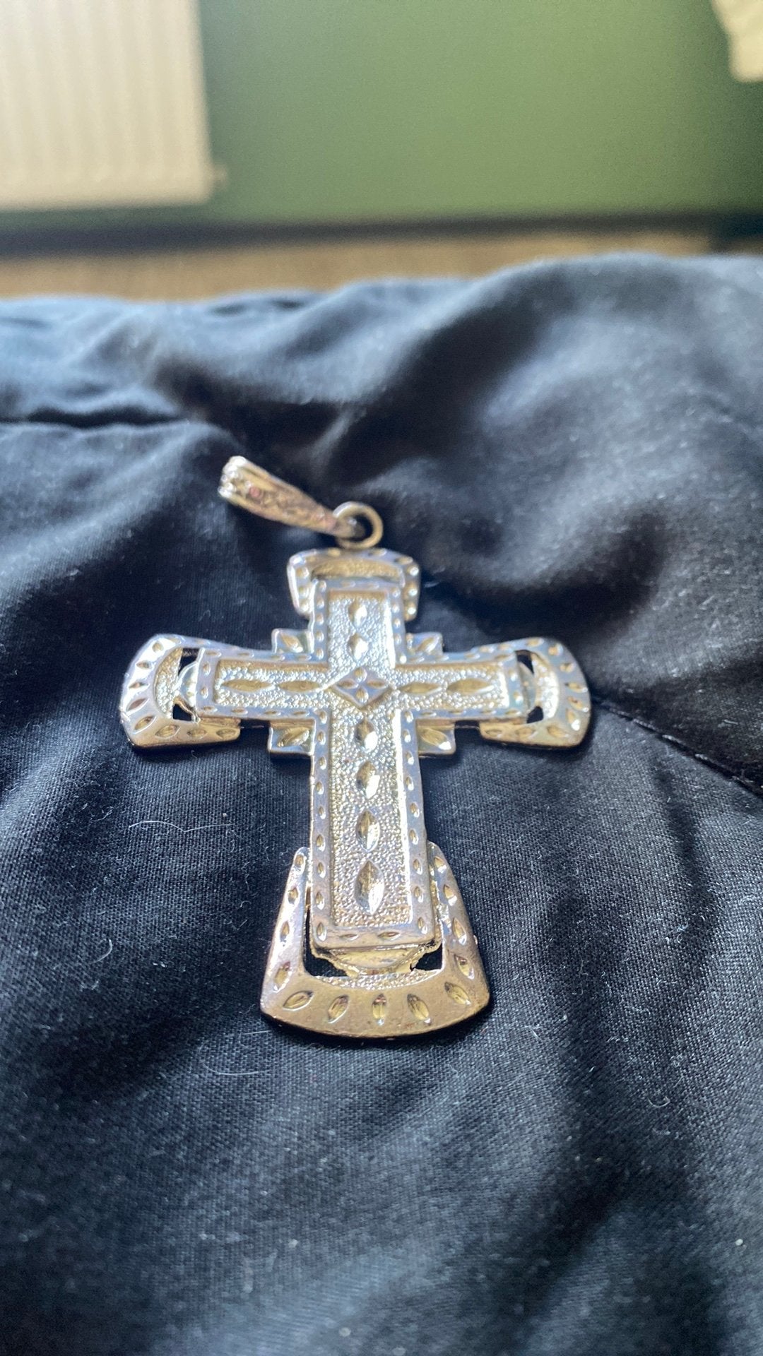 Zilveren kruisje, Gebruikt, Ophalen of Verzenden, Kruis of Symbool, Zilver