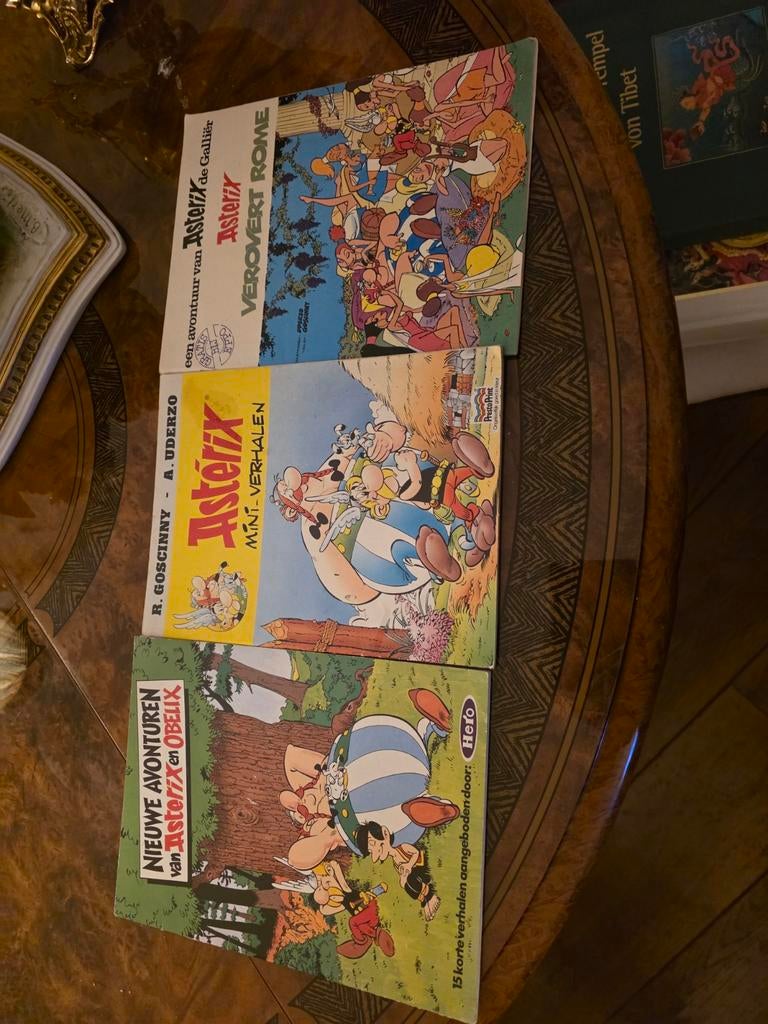 3 Asterix en Obelix albums + speciale uitgaven, Meerdere stripboeken, Ophalen of Verzenden, Gelezen