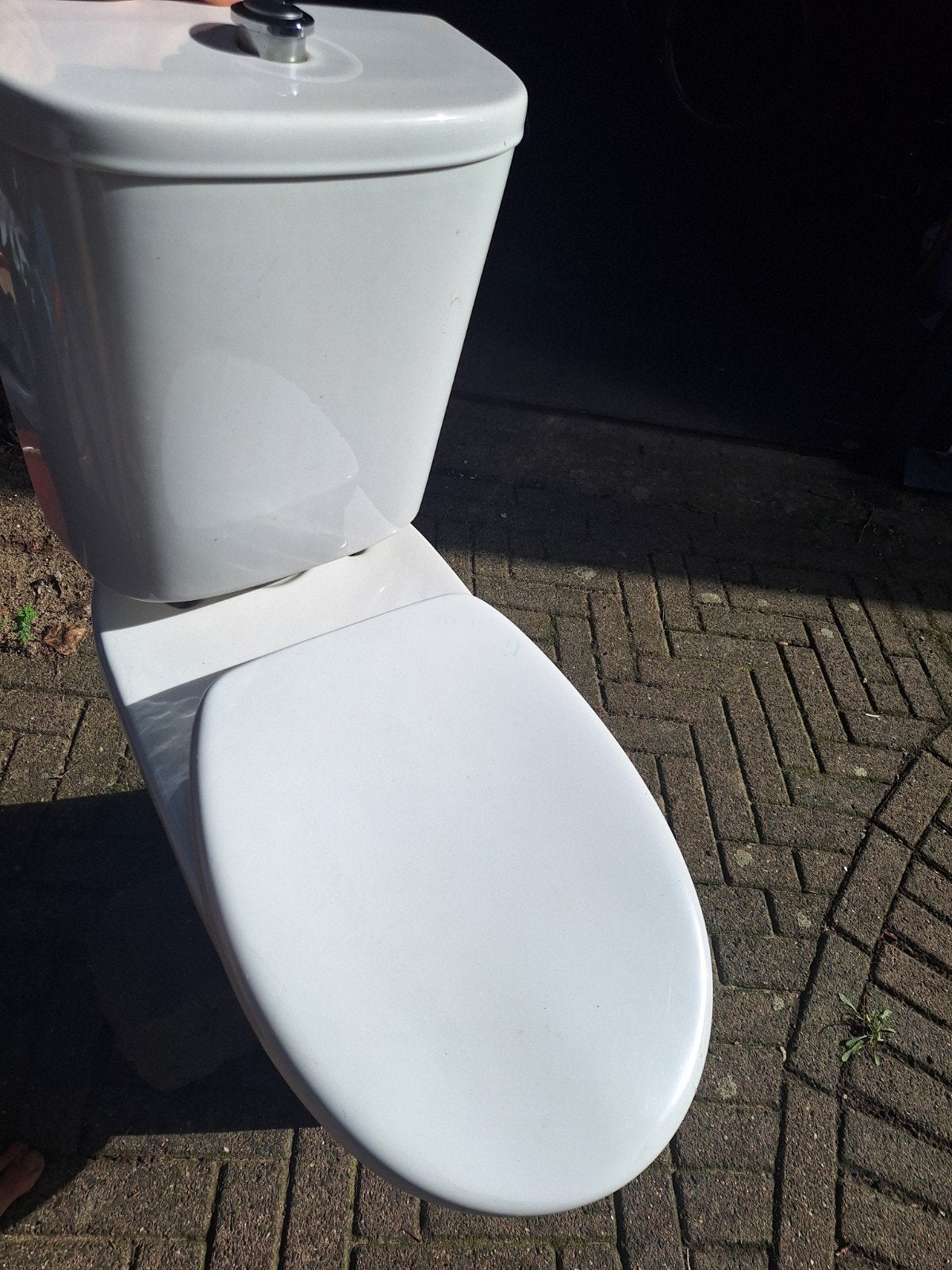 Sphinx toilet (duo toilet), Ophalen, Zo goed als nieuw, Steen, Toilet
