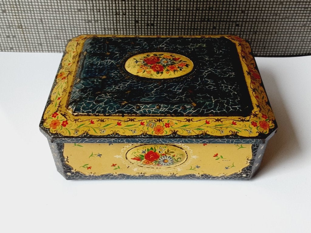 vintage blik blauw geel met tekeningen bloemen, Verzamelen, Blikken, Verzenden, Gebruikt, Overige