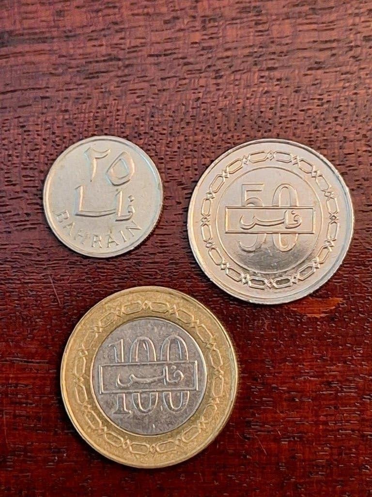 3 munten Bahrein 1965-2000, Ophalen of Verzenden, Midden-Oosten, Losse munt