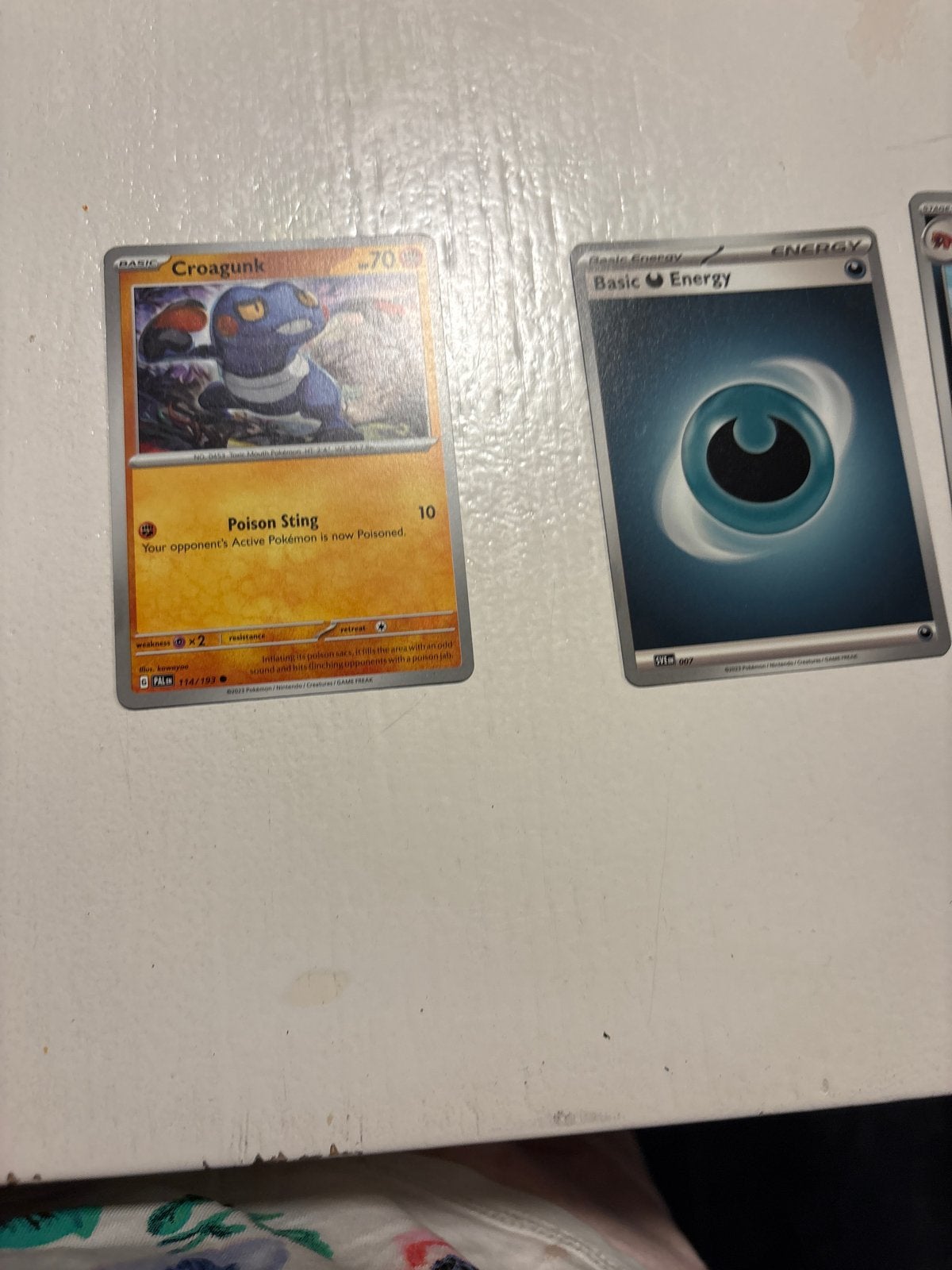 Pokémon kaarten: Croagunk, Basic Energy, en meer, Ophalen, Zo goed als nieuw, Meerdere kaarten