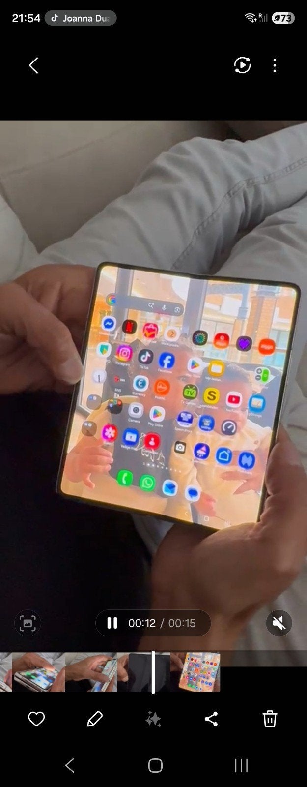 Foto 4 van Samsung Galaxy Z Fold - Zo goed als nieuw