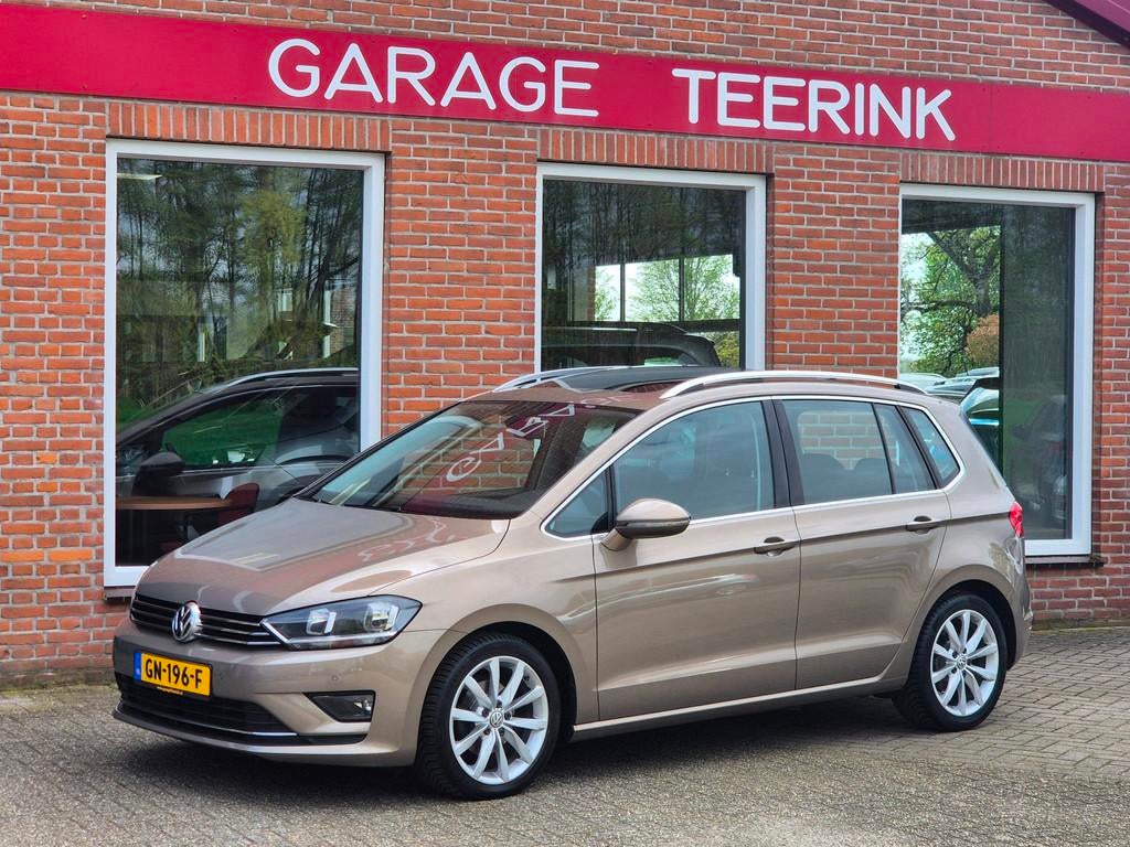 Volkswagen Golf Sportsvan 1.2 TSI Highline 110PK 5drs AUTOMA, Stof, Gebruikt, Euro 6, 4 cilinders