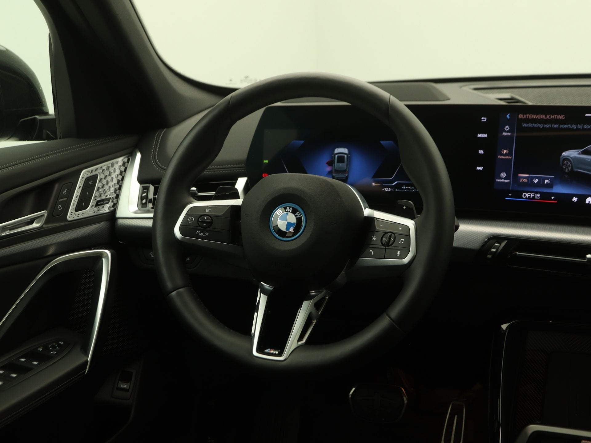 BMW X1 xDrive25e (bj 2024, automaat), Auto's, Gebruikt, Bedrijf, 3 cilinders, Geïmporteerd