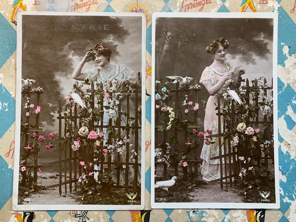 1909 Dame, hek, bloemen, duiven (EL), Ophalen of Verzenden, Voor 1920, Gelopen, Overige thema's