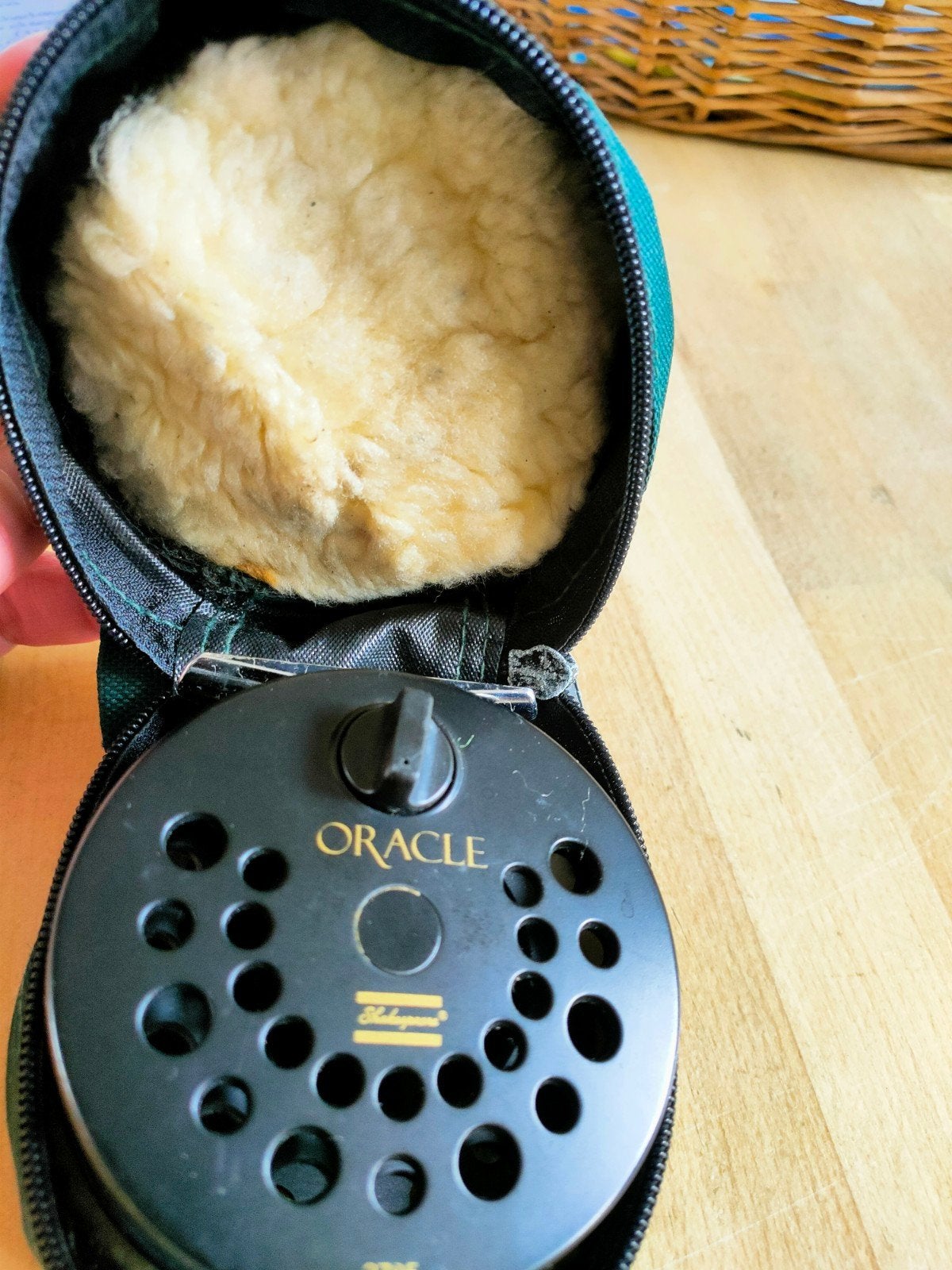Shakespeare Oracle 2785 vliegenreel met hoes, Watersport en Boten, Hengelsport | Algemeen, Ophalen of Verzenden, Gebruikt, Molen