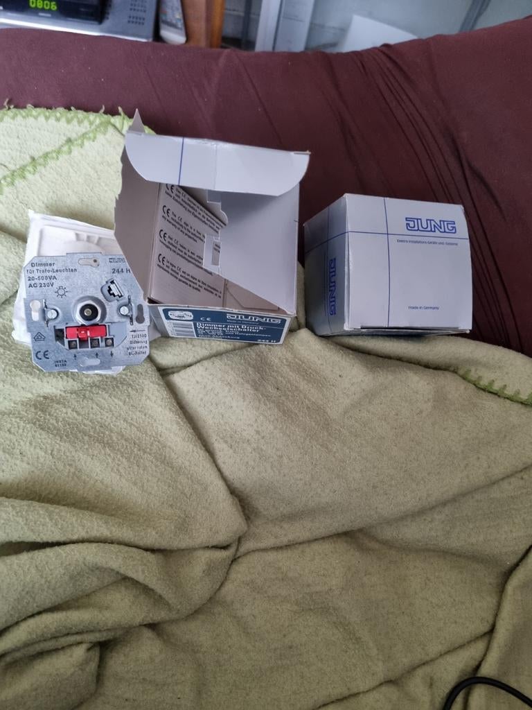 dimmer met druk wisselschakelaar 2 stuks bieden, Ophalen of Verzenden, Nieuw, Overige typen