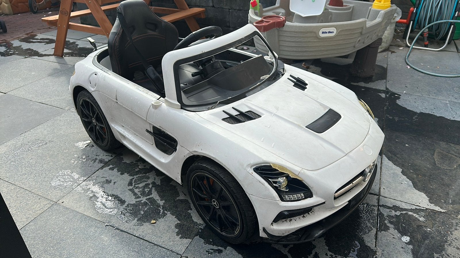 Mercedes elektrisch kapot, Gebruikt