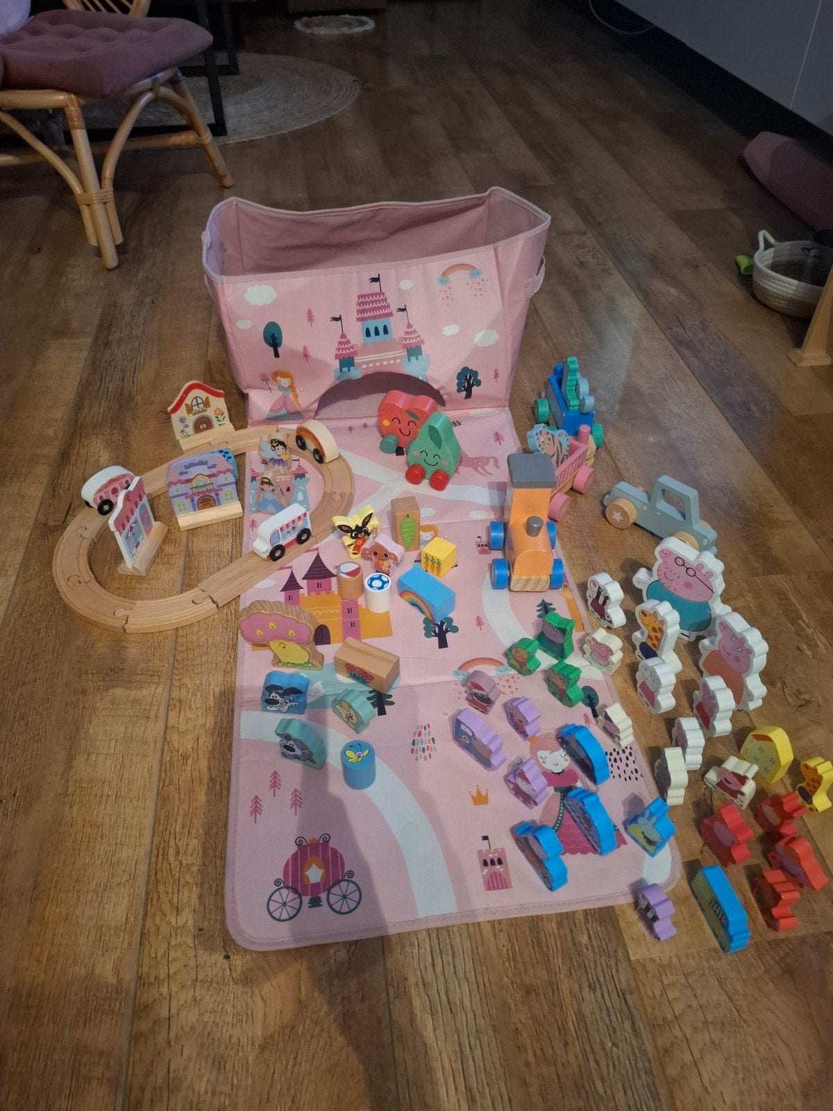 Opbergbox met blokjes van oa Bing, Peppa pig ,Woezel en Pip, Ophalen, Jongen of Meisje