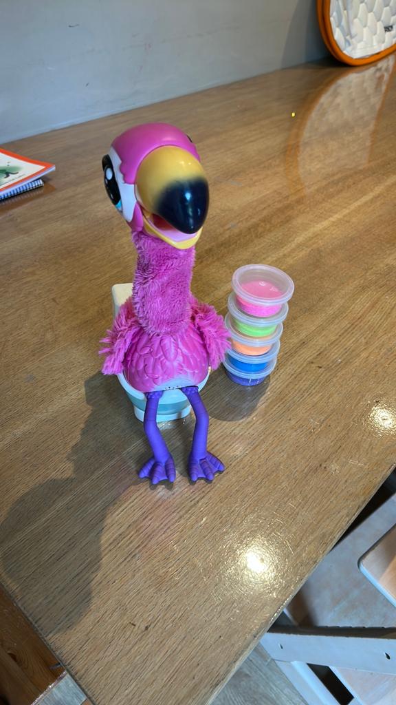 Dansende en poepende flamingo, Kinderen en Baby's, Speelgoed | Overig, Ophalen, Zo goed als nieuw, Jongen of Meisje