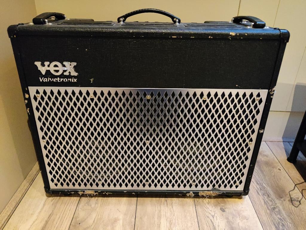 Vox Valvetronix AD100VT incl. footswitch, Ophalen, Gebruikt, Gitaar, 100 watt of meer