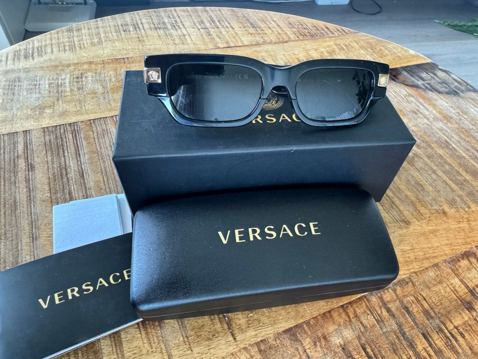 Versace VE4465 maat 53 zonnebril, ray ban, gucci, burberry, Sieraden, Tassen en Uiterlijk, Zonnebrillen en Brillen | Heren, Overige merken