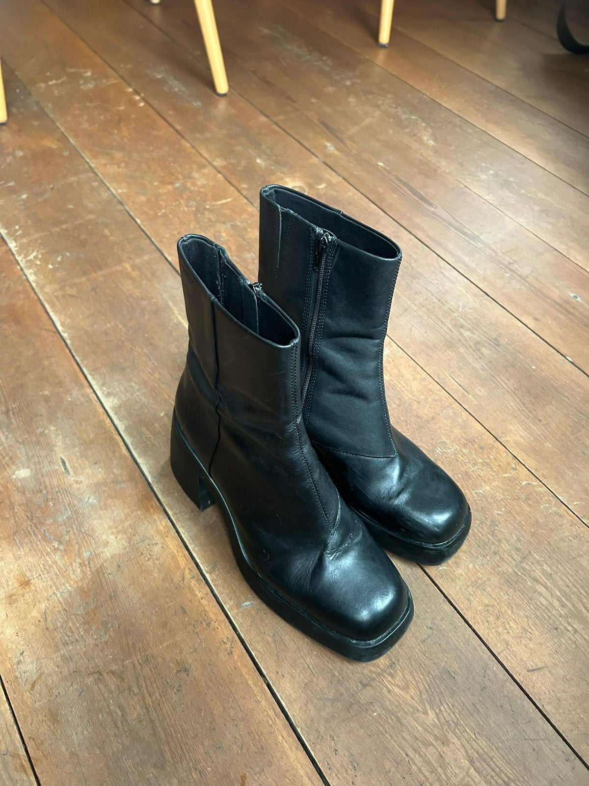Vagabond maat 39, Kleding | Dames, Schoenen, Hoge laarzen, Zwart, Ophalen of Verzenden, Zo goed als nieuw