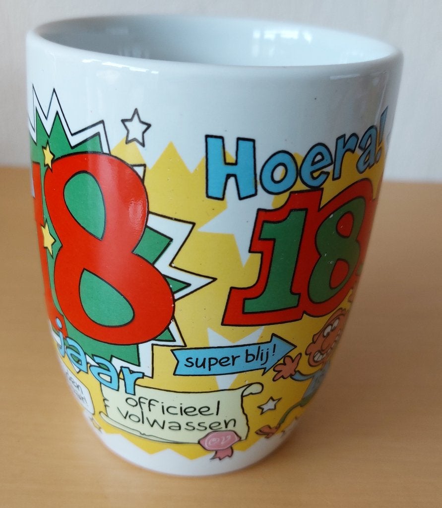 leeftijdbeker 18 jaar/ verjaardag- cadeau mok - NIEUW, Ophalen, Nieuw, Feestartikel, Verjaardag