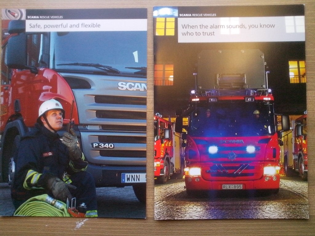 3x Scania + Scania Wiss Airport Brandweer folders brochures, Ophalen of Verzenden, Zo goed als nieuw, Overige merken