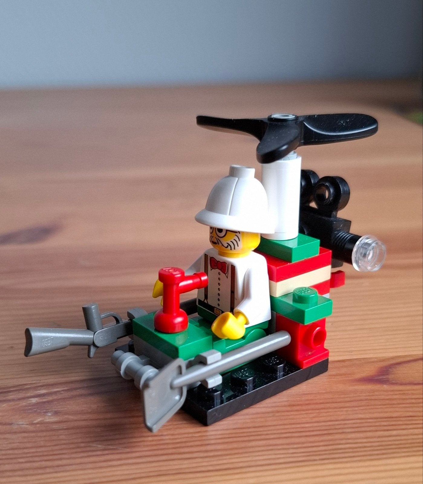 Lego 5904/1280: De Onderzoeker in zijn Microcopter), Ophalen, Zo goed als nieuw