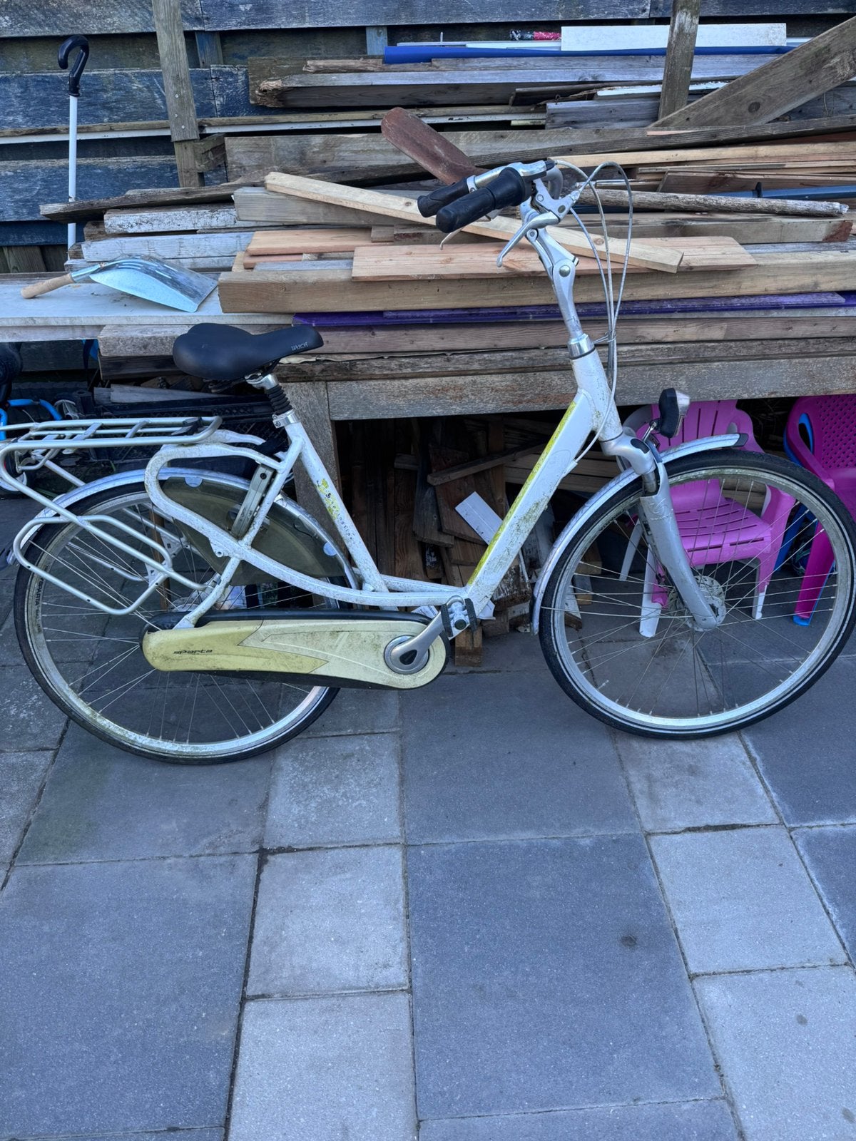 Sparta springtime, Fietsen en Brommers, Fietsen | Dames | Damesfietsen, Gebruikt, Sparta, Versnellingen, 53 tot 56 cm, Velgrem