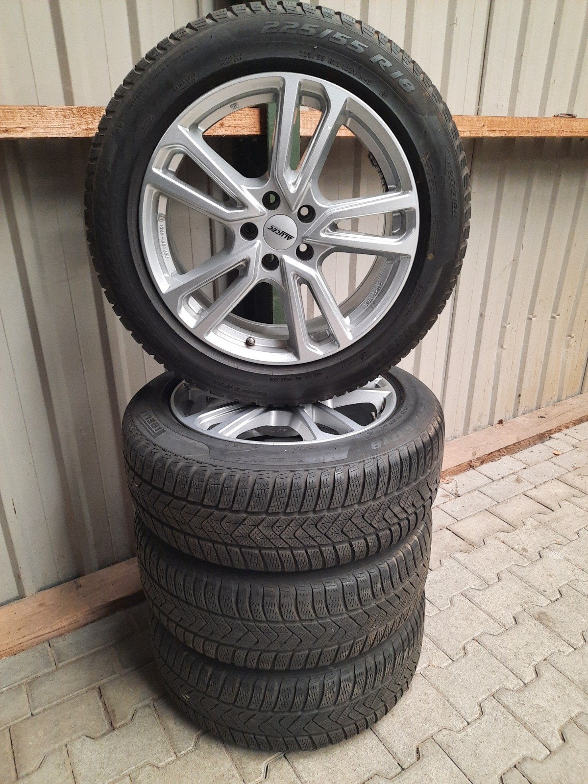 18 inch velgen 5×112 ALUTEC AUDI A6 C7 C8 Q3 WINTERSETJE, Auto-onderdelen, 18 inch, Gebruikt, Banden en Velgen, Personenwagen