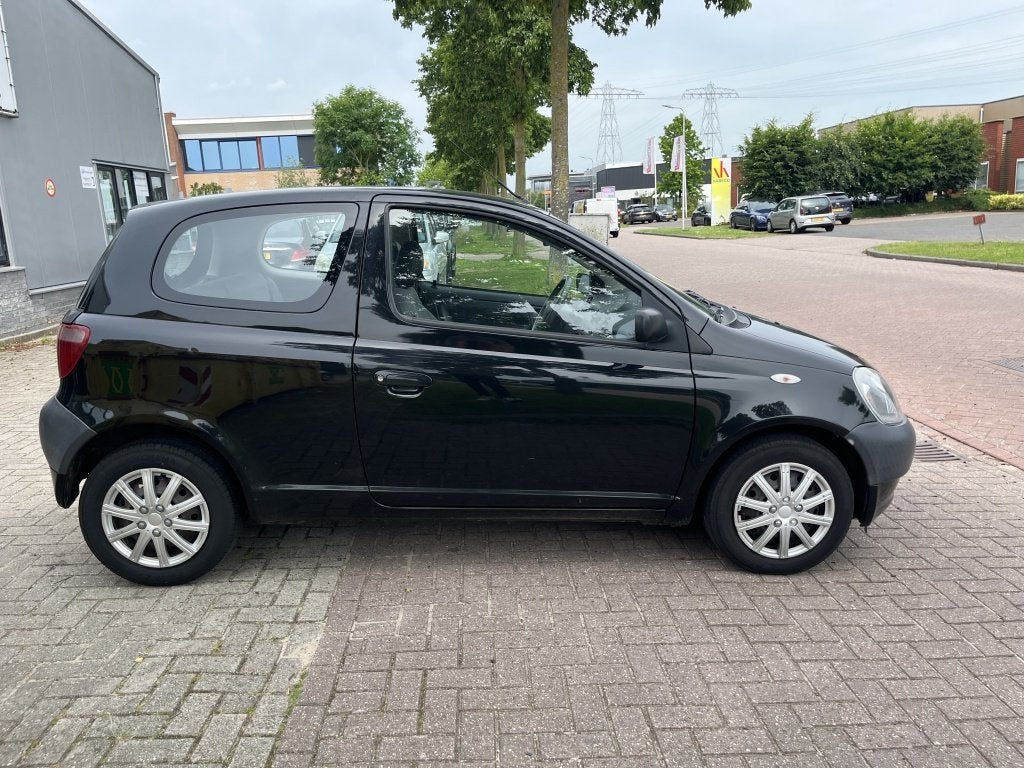 Toyota Yaris 1.0-16V VVT-i Terra| MET NIEUWE APK! (bj 2000), foto 8