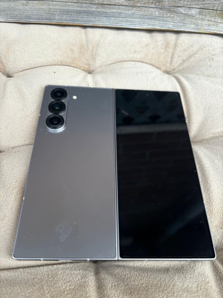 SAMSUNG FOLD 6 ZILVER SHADOW  512GB  geen schade  nette tel., Telecommunicatie, Mobiele telefoons | Samsung, Ophalen, 512 GB, Zo goed als nieuw