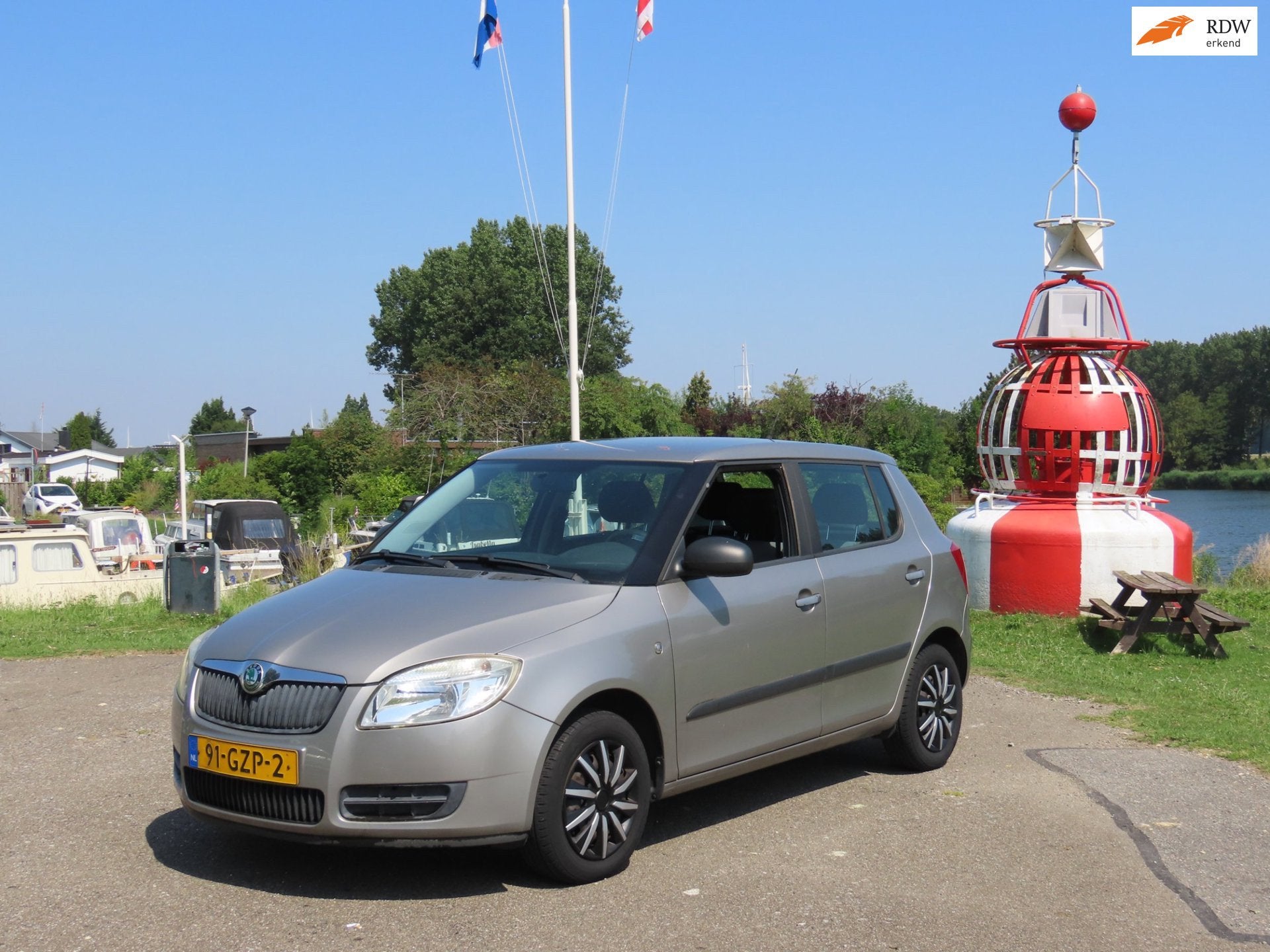 Skoda Fabia 1.2-12V Plus *Airco *Trekhaak !, Voorwielaandrijving, 1025 kg, Stof, Zwart