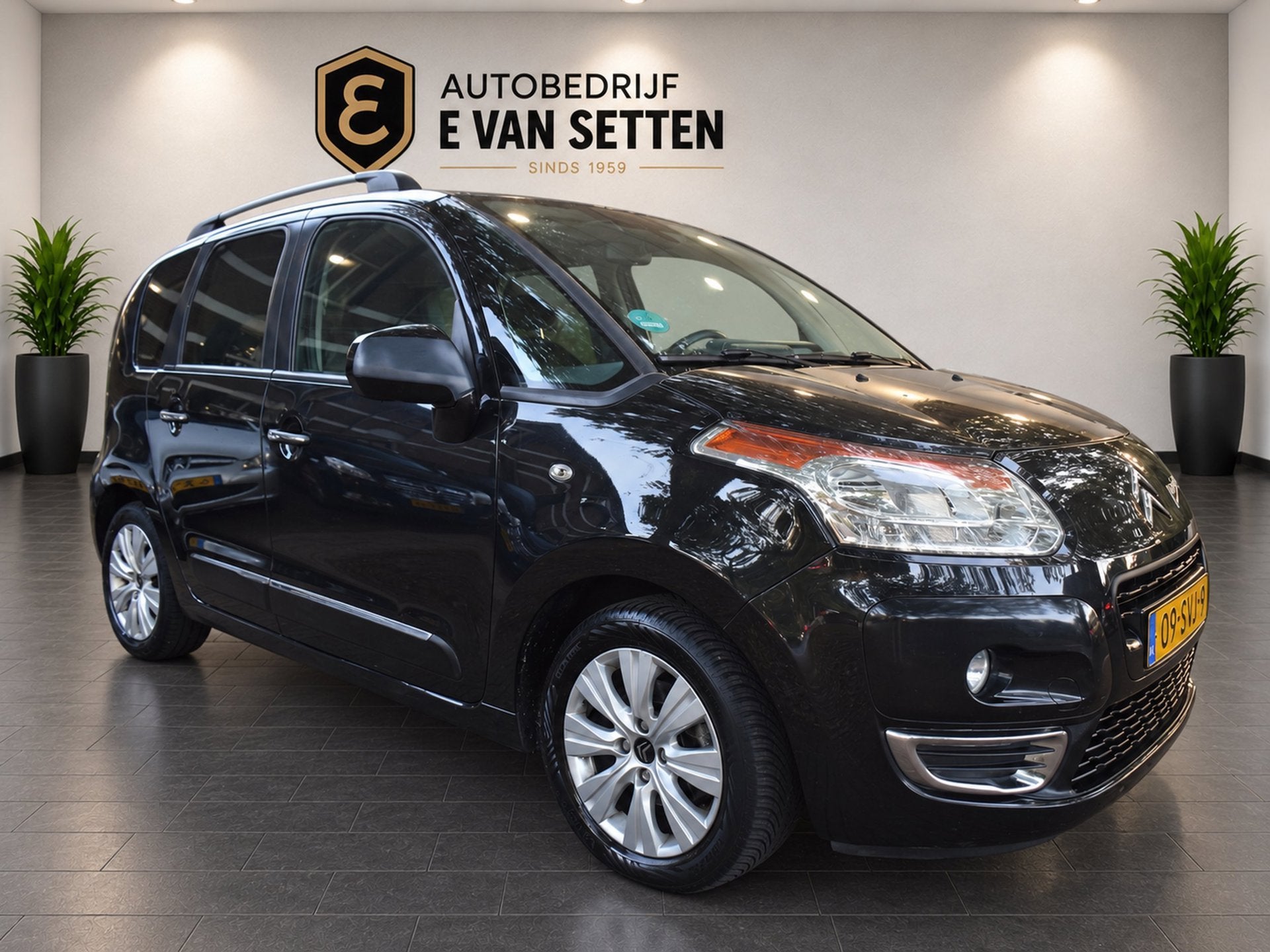 Citroen C3 Picasso 1.6 VTi Exclusive Trekhaak/Cruise/Airco, Auto's, Gebruikt, Zwart, 4 cilinders, 635 kg