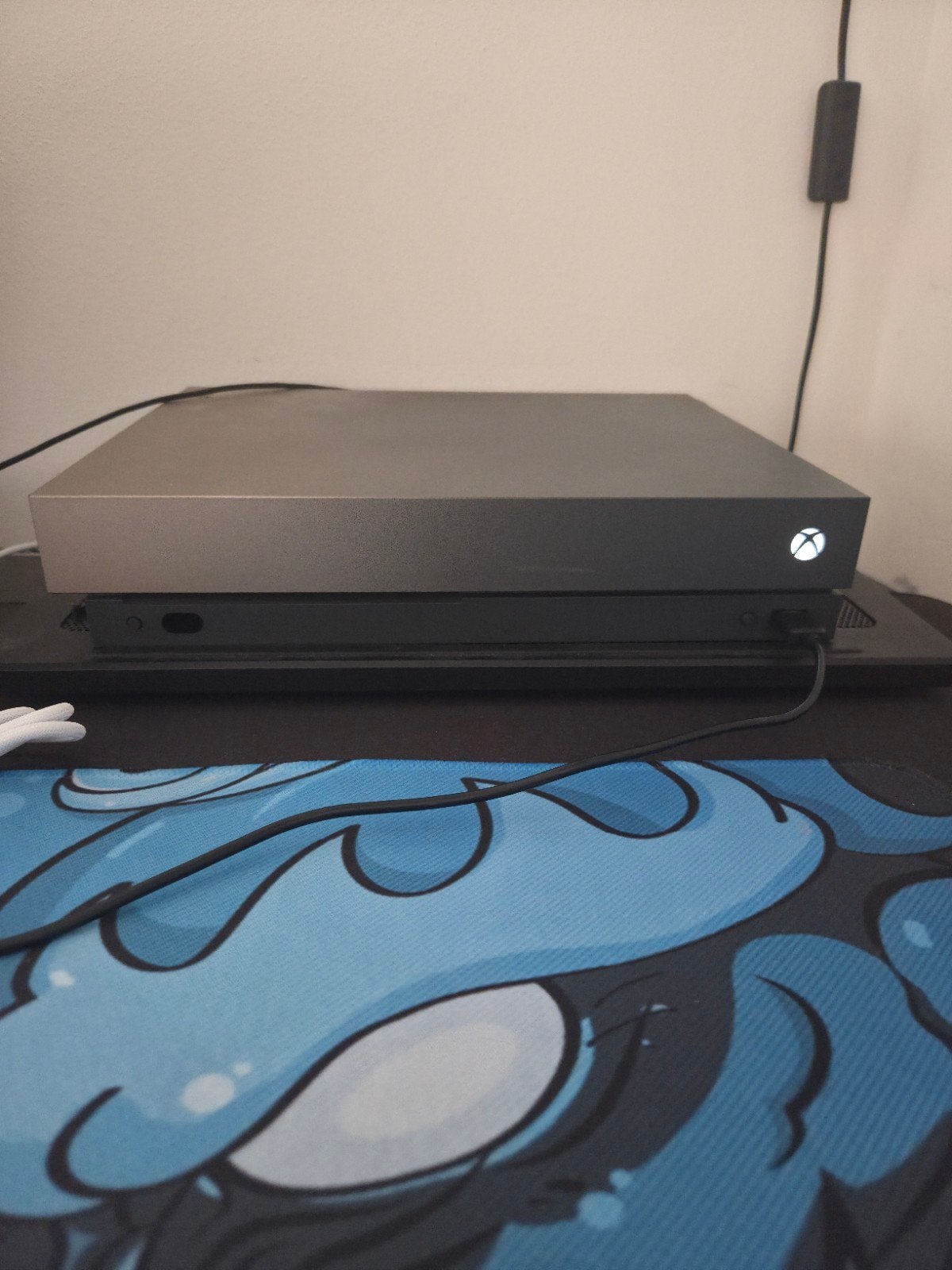 Xbox One X Limited Edition met games en controller, 1 speler, Ophalen of Verzenden, Gebruikt, Vanaf 3 jaar