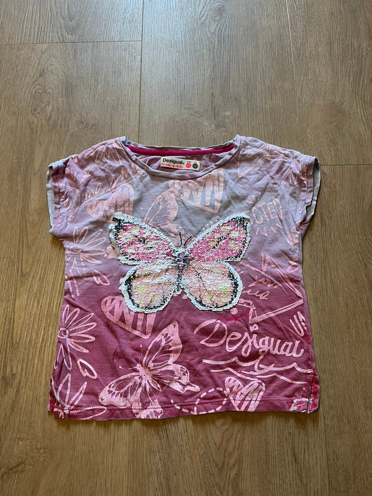 Shirt Desigual meisje vlinder maat 110, Ophalen of Verzenden, Zo goed als nieuw, Meisje, Shirt of Longsleeve