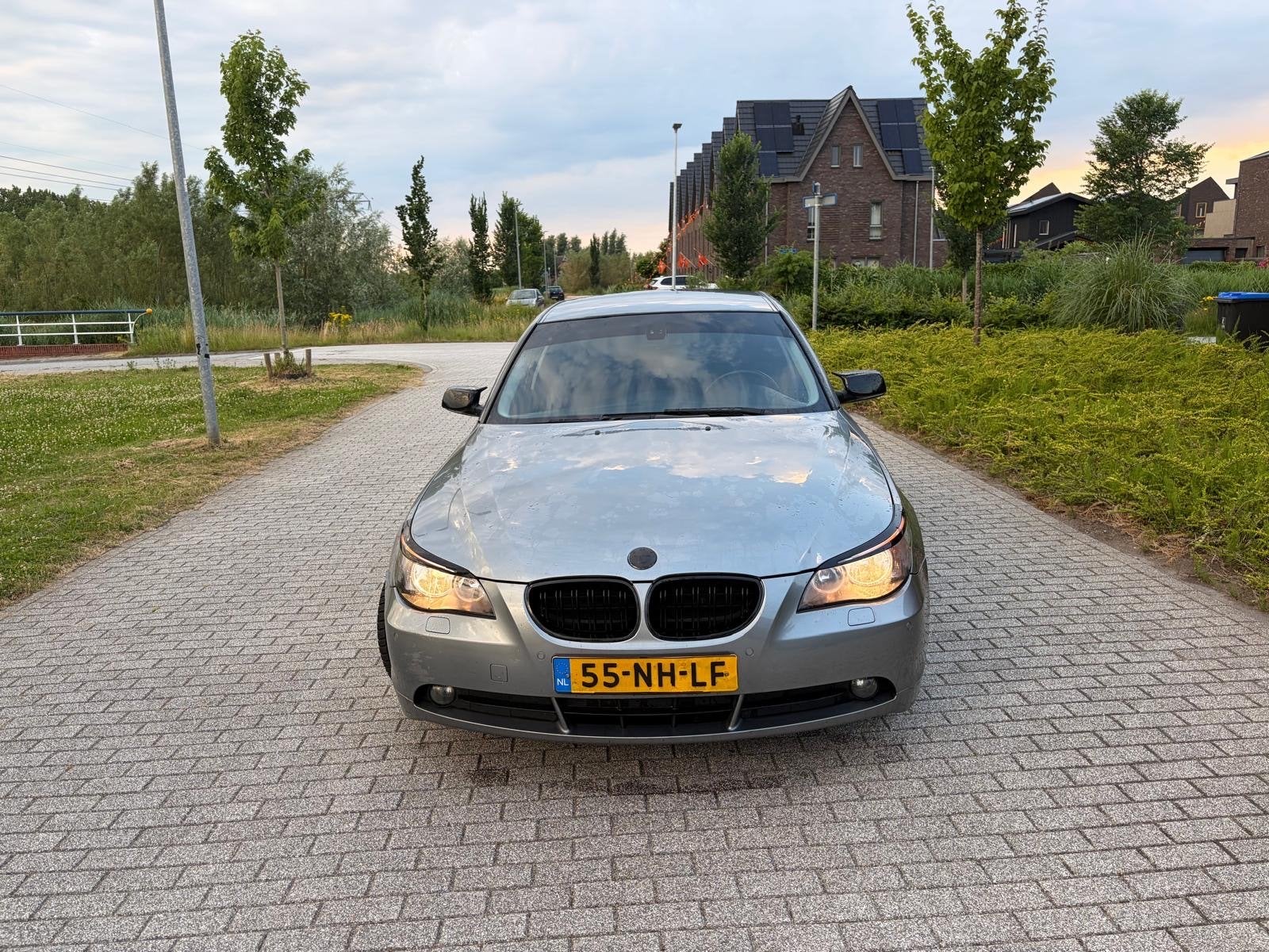 BMW 5-Serie 2.2 I 520 AUT 2003 Grijs, Auto's, BMW, Achterwielaandrijving, Particulier, 170 pk, Sedan
