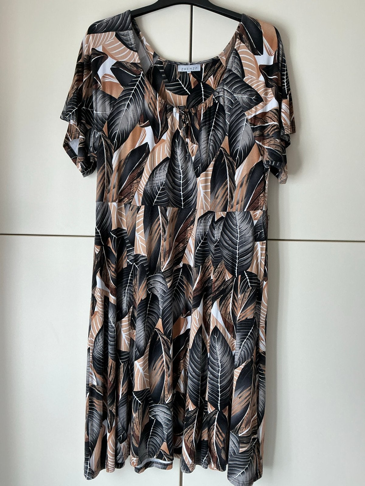 Zhenzi jurk maat S, grote maat, onder de knie, viscose, Overige kleuren, Maat 46/48 (XL) of groter, Ophalen of Verzenden, Gedragen