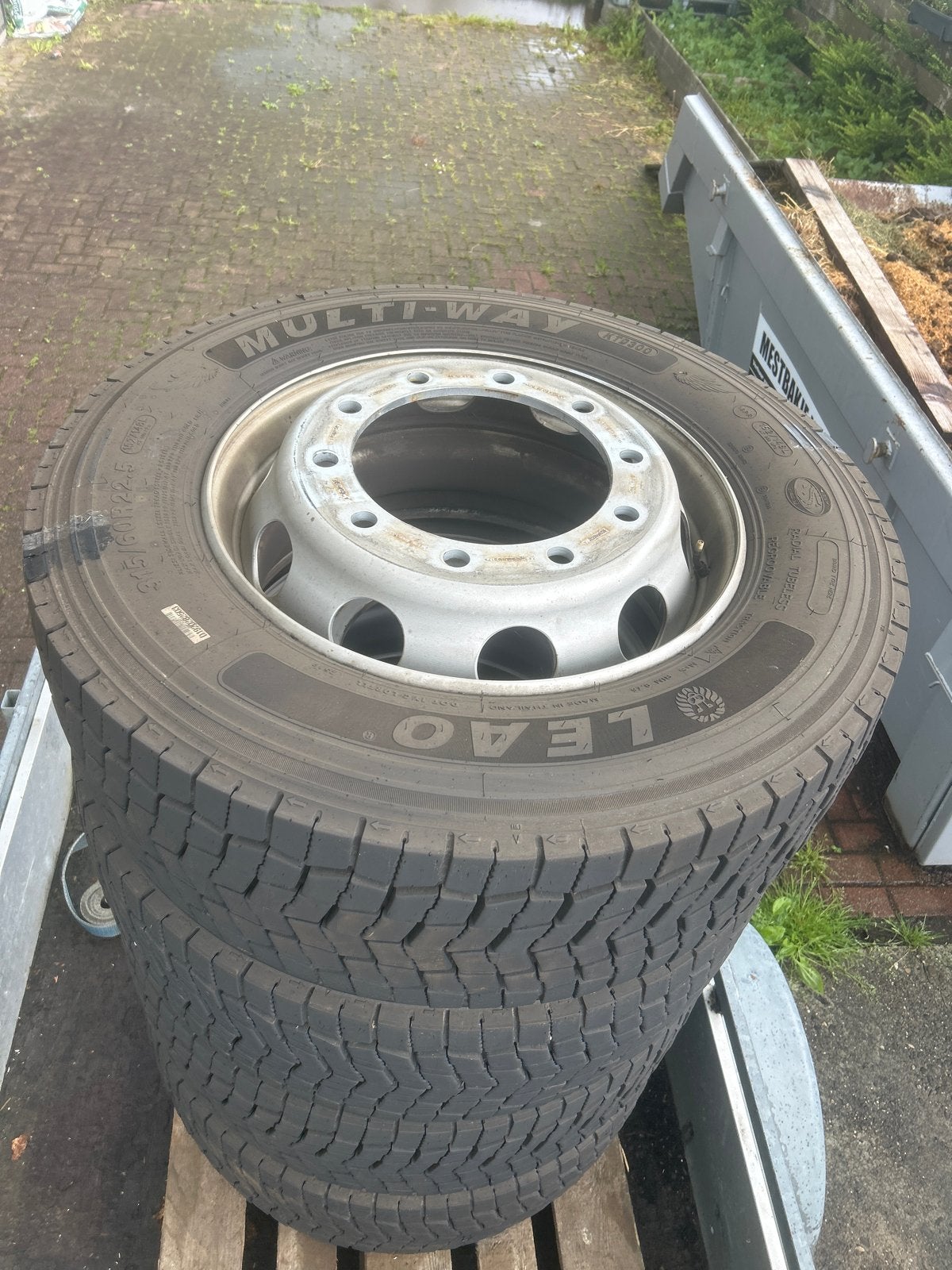 Vrachtwagenbanden met velgen scania next gen 315/60R22.5, Ophalen, Gebruikt, Vrachtwagen, Banden en Velgen