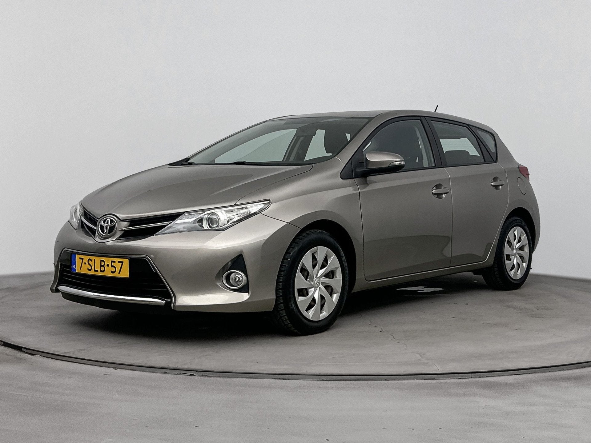 Toyota Auris 1.6 Aspiration ||Trekhaak|| (bj 2013), Auto's, Voorwielaandrijving, Gebruikt, Zwart, 4 cilinders