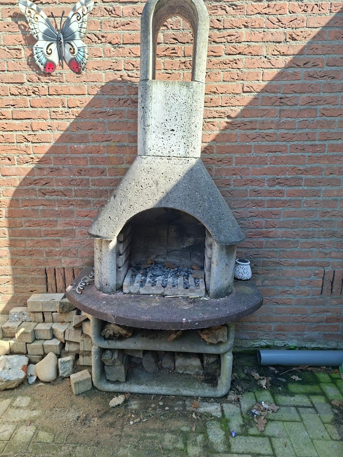 Betonnen bbq, Ophalen, Gebruikt