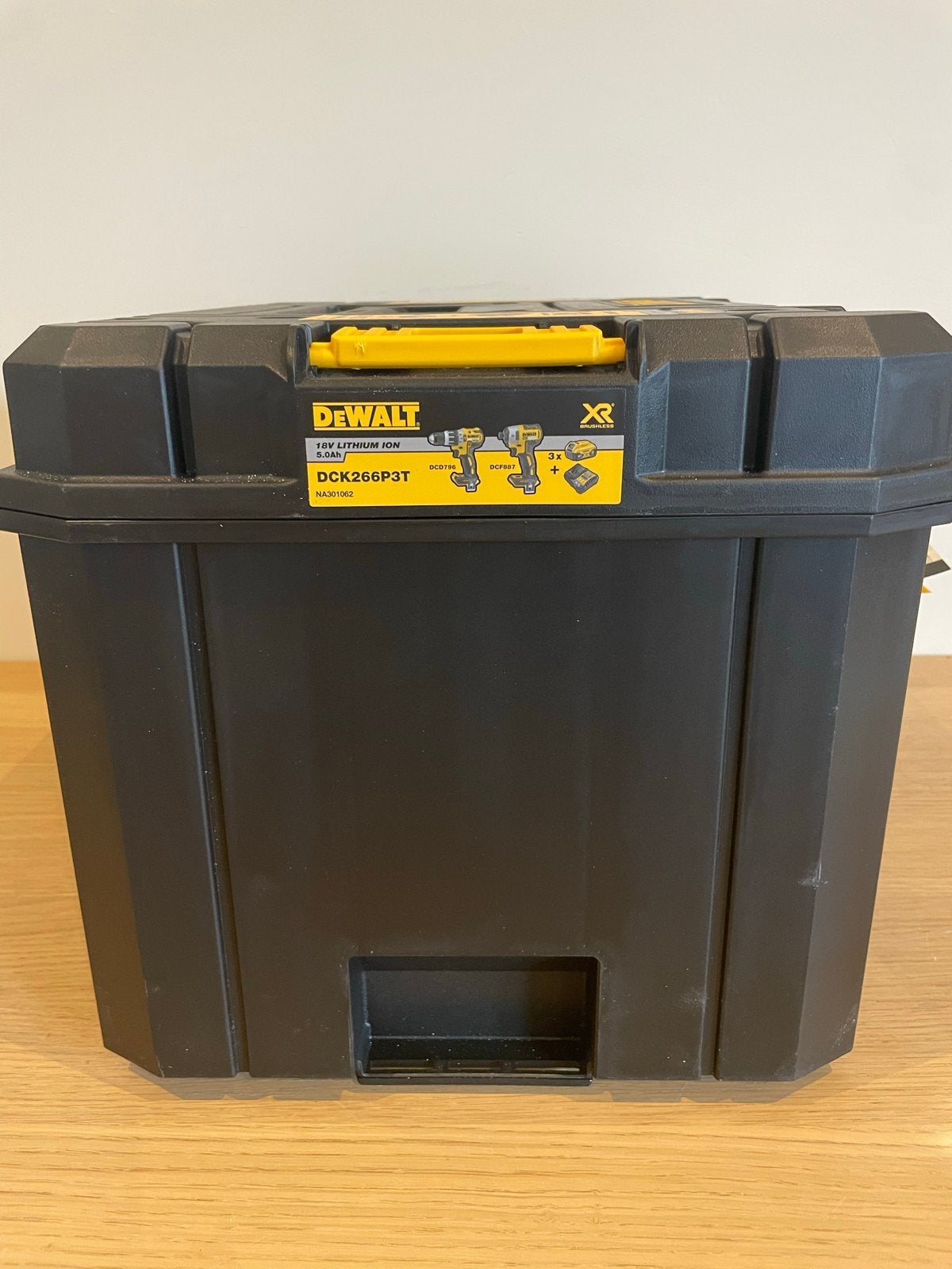 Nieuw- DeWalt DCK266P3T XR Accu Boor-/Schroefmachine Set, Doe-het-zelf en Verbouw, 600 watt of meer, Variabele snelheid, Ophalen of Verzenden