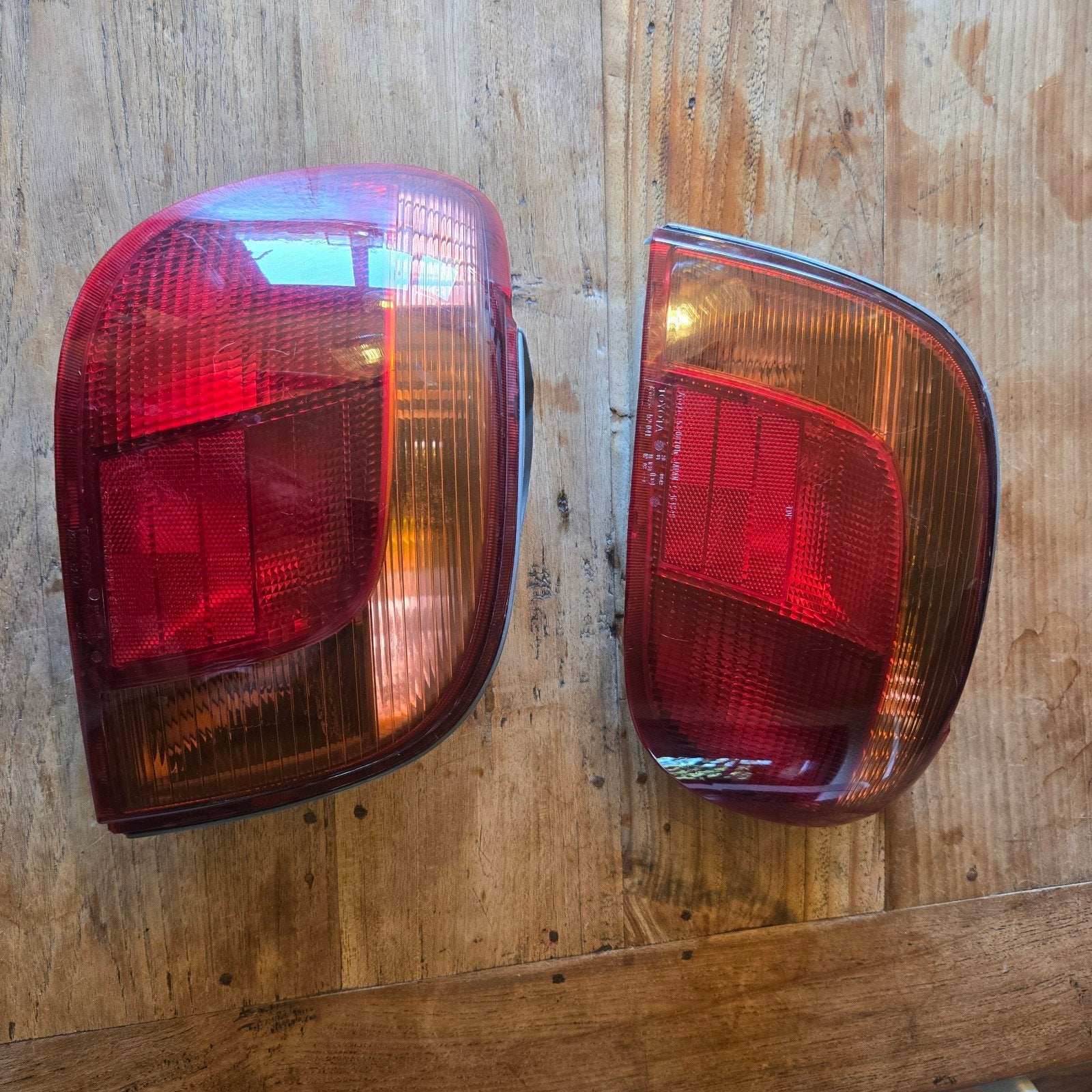 twee originele achterlichten Toyota Yaris, Auto-onderdelen, Ophalen, Toyota