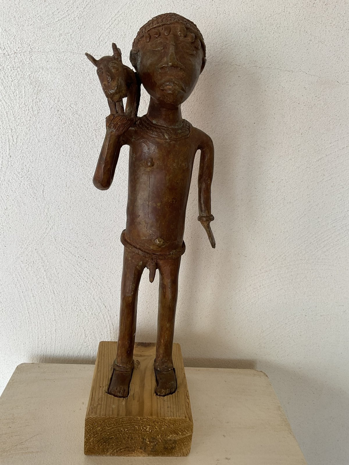 Man met jakhals brons Afrika burkino faso 145 euro., Antiek en Kunst, Ophalen of Verzenden
